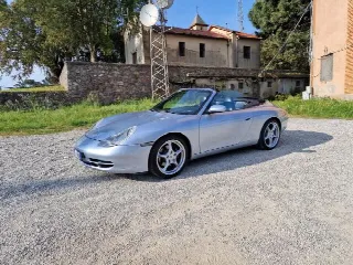 Foto 5 di 15: PORSCHE 911/996Carrera(1998-2006) 911 Cabrio 3.4 Carrera 996 300cv Manuale 