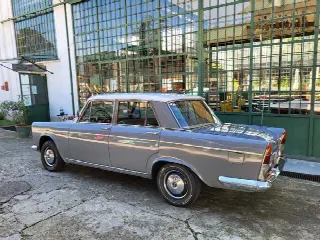Foto 13 di 37: FIAT 2300 2100 Berlina - SUMMER PRICE