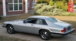 Foto 5 di 9: JAGUAR XJS(1975-1996) Coupe
