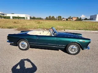 Foto 5 di 19: ALFA ROMEO 2000 Touring Spider
