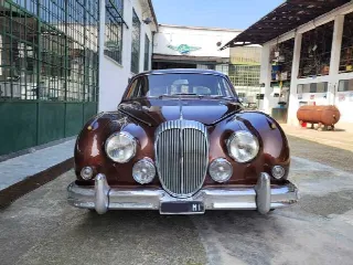 Foto 4 di 43: JAGUAR MKII Daimler 2.5 V8 Saloon - SUMMER PRICE