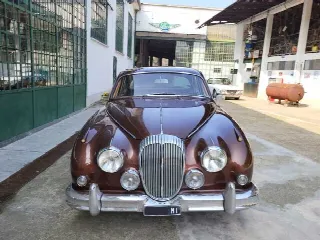Foto 5 di 43: JAGUAR MKII Daimler 2.5 V8 Saloon - SUMMER PRICE