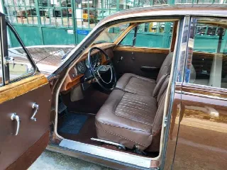 Foto 20 di 43: DAIMLER 2.5 V8 Saloon - SUMMER PRICE