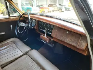 Foto 25 di 43: DAIMLER 2.5 V8 Saloon - SUMMER PRICE