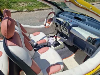 Foto 7 di 9: RENAULT Twingo De plage   