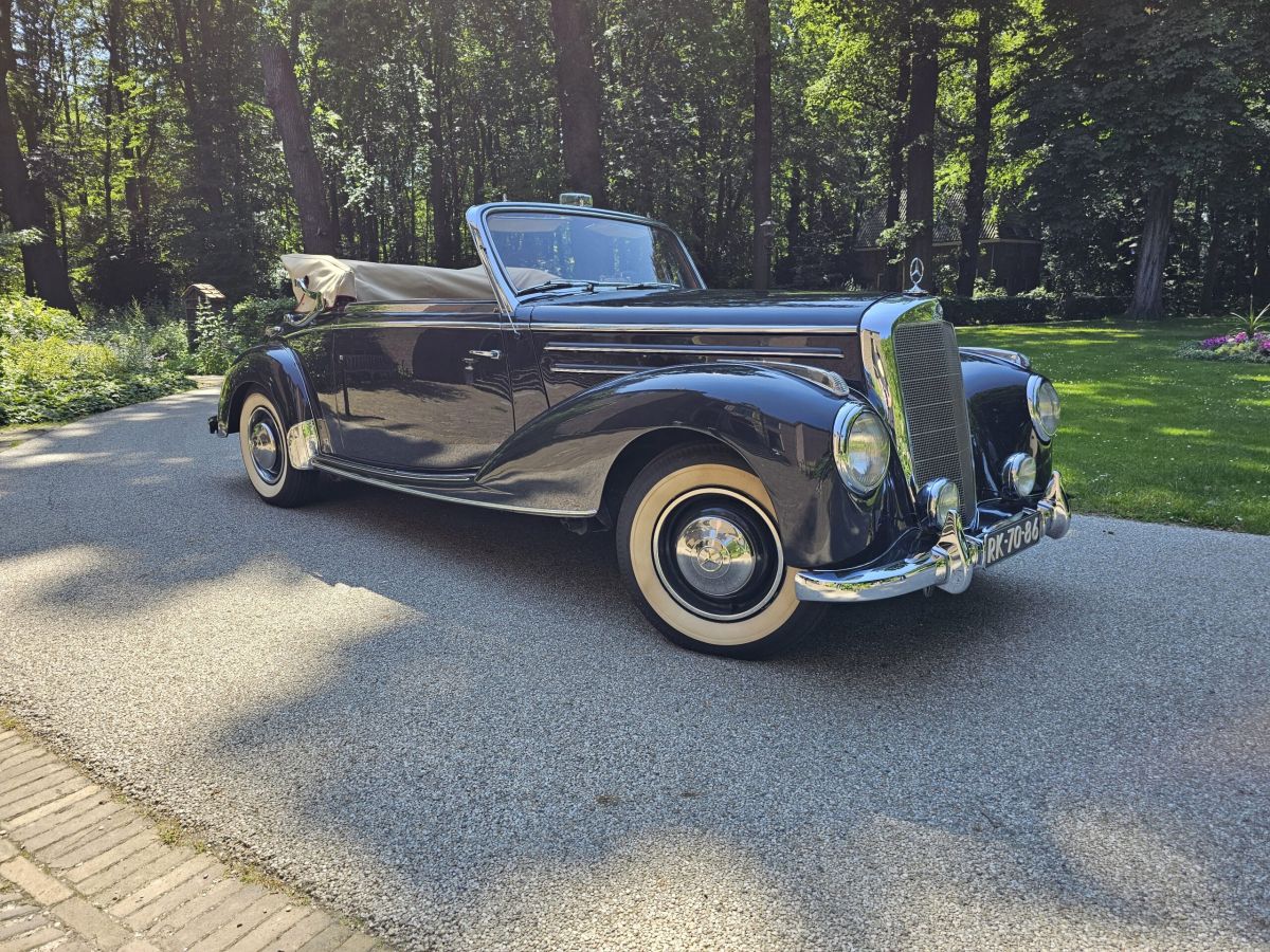MERCEDES-BENZ 220(1951-1955) A  Cabrio