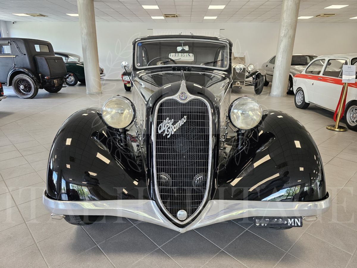 La ITALHERITAGE propone in vendita una rarissima Alfa Romeo 6C 2300B GT Pescara by Touring 