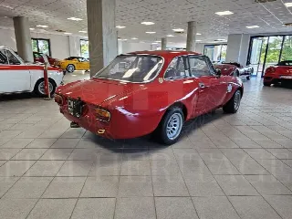 Foto 5 di 29: ALFA ROMEO GT Am 