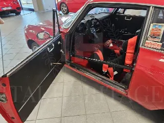 Foto 9 di 29: ALFA ROMEO GT Am 