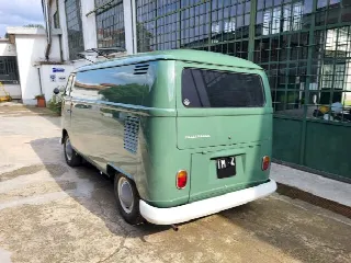 Foto 12 di 39: Volkswagen T1 Panel Split Window - SUMMER PRICE
