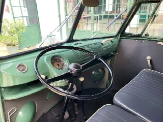 Foto 19 di 39: Volkswagen T1 Panel Split Window - SUMMER PRICE