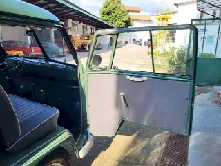 Foto 27 di 39: Volkswagen T1 Panel Split Window - SUMMER PRICE