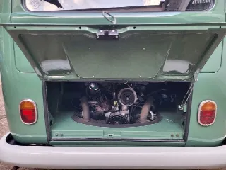 Foto 30 di 39: Volkswagen T1 Panel Split Window - SUMMER PRICE