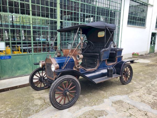 FORD Model T Roadster - SUMMER PRICE