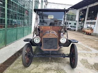 Foto 4 di 32: FORD Model T Roadster - SUMMER PRICE