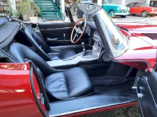 Foto 27 di 51: JAGUAR E-Type SI (1961-1968) Roadster OTS Series 1 - SUMMER PRICE