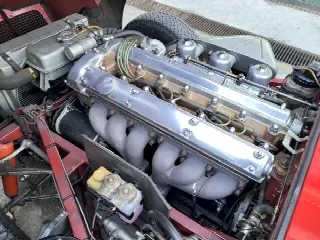 Foto 33 di 51: JAGUAR E-Type SI (1961-1968) Roadster OTS Series 1 - SUMMER PRICE