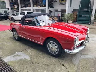 Foto 50 di 61: ALFA ROMEO Giulietta Spider 