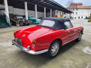 Foto 53 di 61: ALFA ROMEO Giulietta Spider 