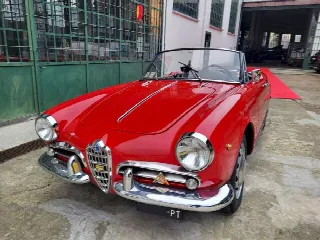 Foto 11 di 61: ALFA ROMEO Giulietta Spider 