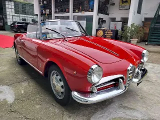Foto 5 di 61: ALFA ROMEO Giulietta Spider 