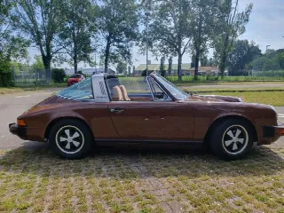 Foto 5 di 9: PORSCHE 911(1963-1973) Modello G Targa