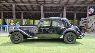 Foto 3 di 49: CITROEN Traction Avant 11 BL - SUMMER PRICE