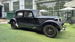 Foto 5 di 49: CITROEN Traction Avant 11 BL - SUMMER PRICE