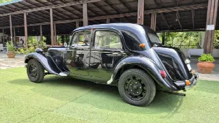 Foto 21 di 49: CITROEN Traction Avant 11 BL - SUMMER PRICE