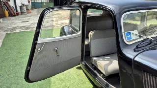 Foto 27 di 49: CITROEN Traction Avant 11 BL - SUMMER PRICE