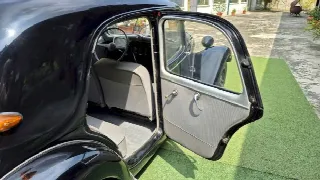 Foto 35 di 49: CITROEN Traction Avant 11 BL - SUMMER PRICE