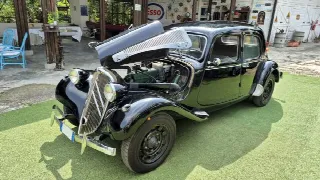 Foto 36 di 49: CITROEN Traction Avant 11 BL - SUMMER PRICE