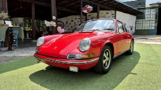 Foto 4 di 43: PORSCHE 911(1963-1973) 2.4 T Coupè “Ölklappe” - SUMMER PRICE