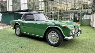 Foto 53 di 56: TRIUMPH TR4 IRS - SUMMER PRICE