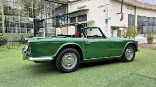 Foto 13 di 56: TRIUMPH TR4 IRS - SUMMER PRICE