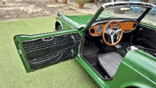 Foto 17 di 56: TRIUMPH TR4 IRS - SUMMER PRICE
