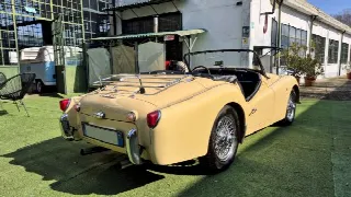 Foto 19 di 70: TRIUMPH TR3A  