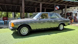 Foto 4 di 72: MERCEDES-BENZ 240 D Berlina W123 - SUMMER PRICE