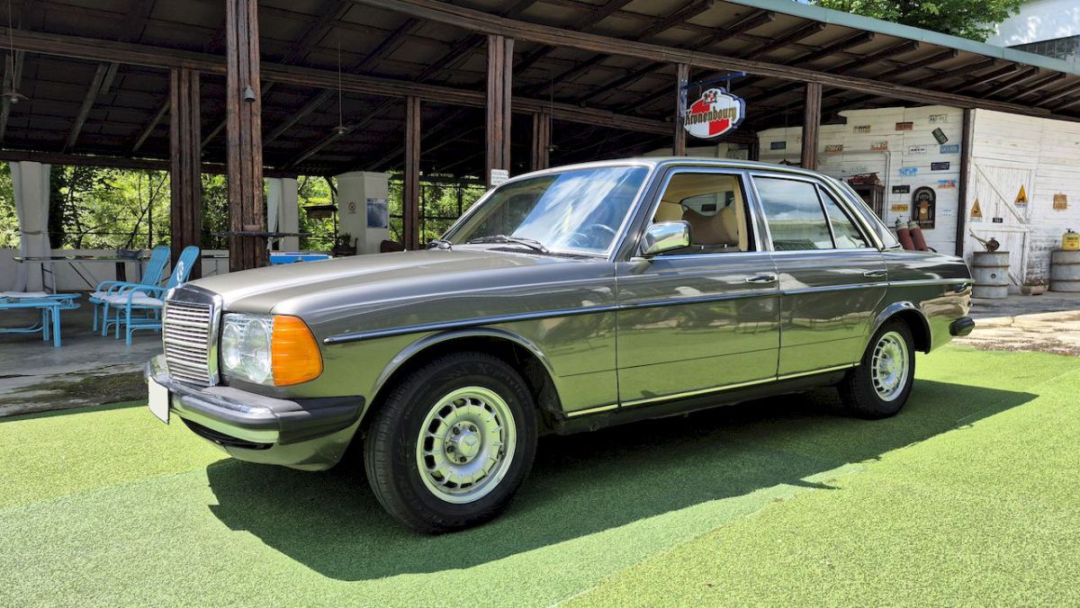 MERCEDES-BENZ 240 D Berlina W123 - SUMMER PRICE