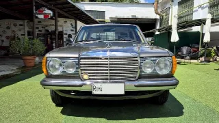 Foto 8 di 72: MERCEDES-BENZ 240 D Berlina W123 - SUMMER PRICE