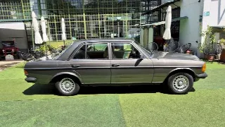 Foto 22 di 72: MERCEDES-BENZ 240 D Berlina W123 - SUMMER PRICE