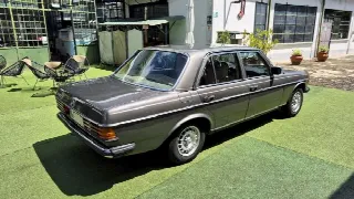 Foto 24 di 72: MERCEDES-BENZ 240 D Berlina W123 - SUMMER PRICE