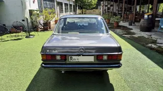 Foto 23 di 72: MERCEDES-BENZ 240 D Berlina W123 - SUMMER PRICE