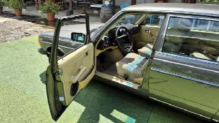 Foto 26 di 72: MERCEDES-BENZ 240 D Berlina W123 - SUMMER PRICE