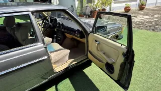 Foto 45 di 72: MERCEDES-BENZ 240 D Berlina W123 - SUMMER PRICE