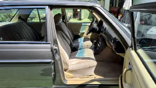 Foto 48 di 72: MERCEDES-BENZ 240 D Berlina W123 - SUMMER PRICE
