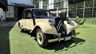 Foto 10 di 65: CITROEN Traction Avant 11 BL - SUMMER PRICE