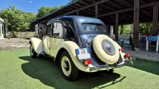Foto 14 di 65: CITROEN Traction Avant 11 BL - SUMMER PRICE