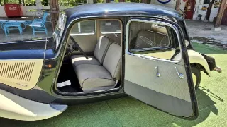 Foto 22 di 65: CITROEN Traction Avant 11 BL - SUMMER PRICE