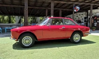 Foto 3 di 58: ALFA ROMEO GTJunior GT 1300 Junior – SUMMER PRICE 